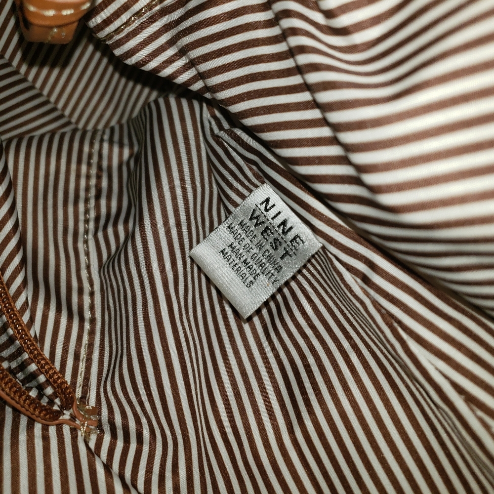 Large Red Purse - Picture 9 of 10